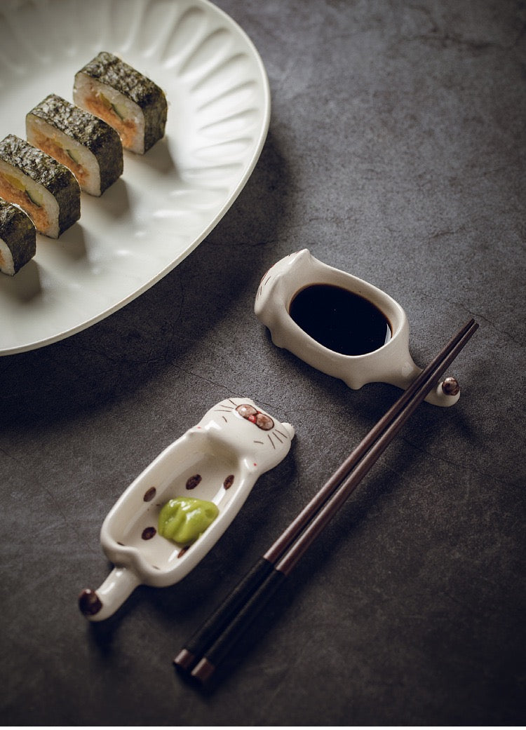 Purrfectly Cozy Cat Sauce Dish & Chopstick rest