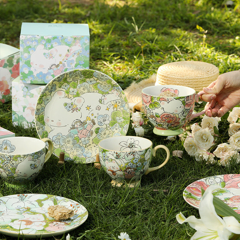 Alice's Lily Cup