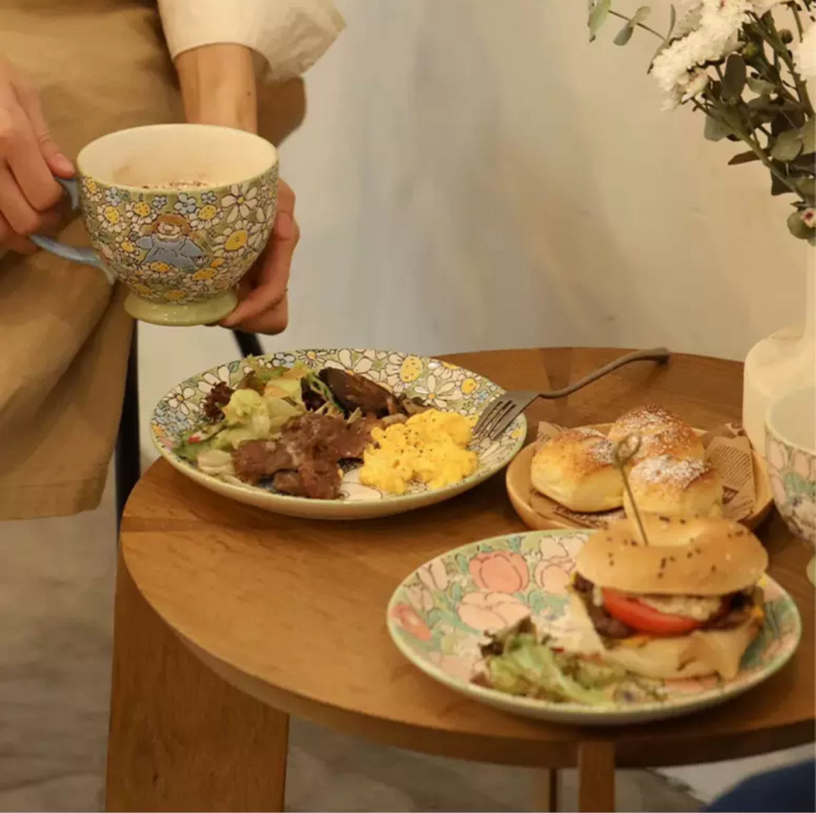 Alice's Tulip Plate